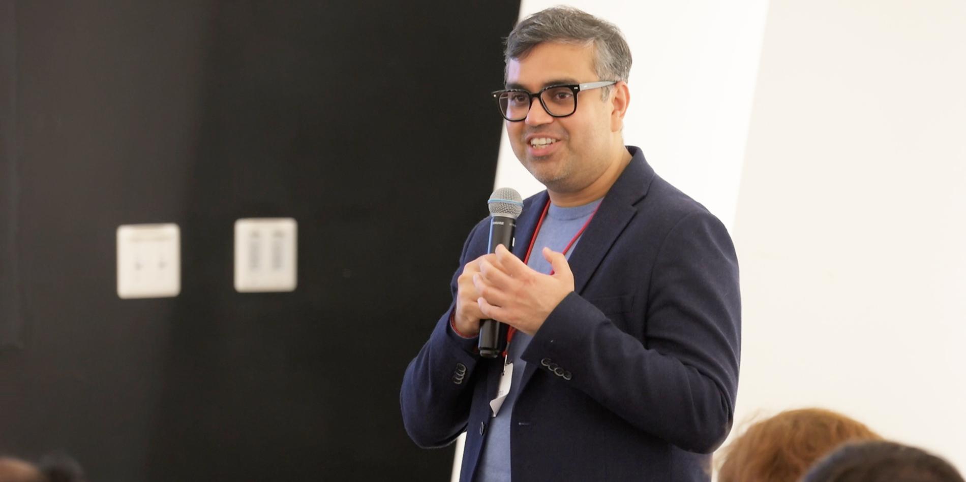 ‘Summit’ on LLMs rallies leading AI experts