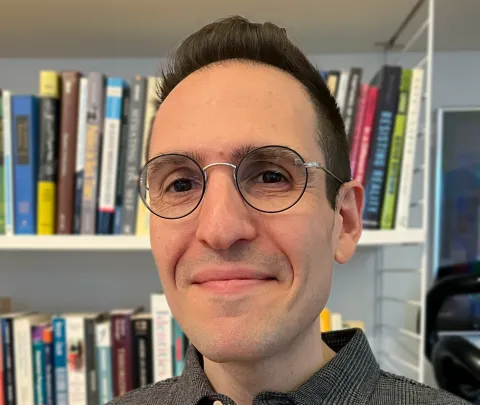 Color portrait of Daniel Susser