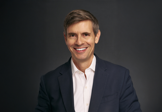 Portrait of Matthew Wilkens 