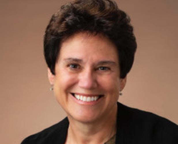 Color portrait of Tracy Mitrano